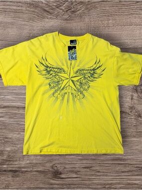 Hybrid & company Men's Bright Yellow Star & Wing Graphic Tee